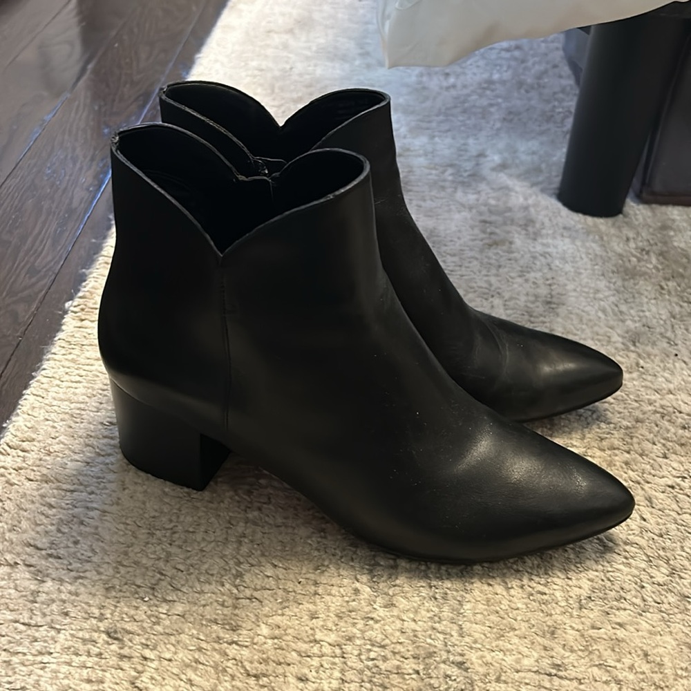 Cole Haan size 10.5 leather booties